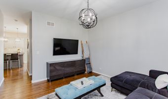 3 BLACKWOLF Ct, Algonquin, IL 60102