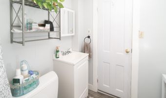 55 Lower Main St, Aberdeen, NJ 07747