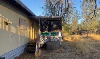 6513 Lulu Ln, Anderson, CA 96007