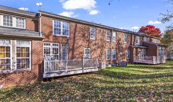 2004 GOLDEN MORNING Dr 30, Bowie, MD 20721