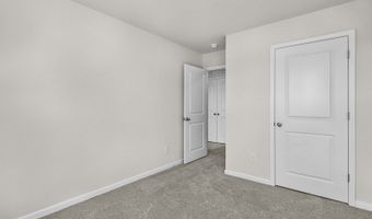 211 Maddox Dr, Aberdeen, NC 28315