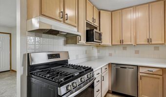 621 SE 4th St, Ankeny, IA 50021