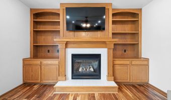 2904 Bayberry Rd, Ames, IA 50014