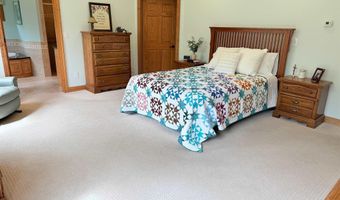 20 Mulberry Ln, Babbitt, MN 55731