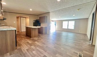 232 S Oak St, Austin, IN 47102