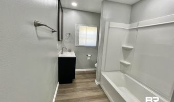 102 W Avenue A, Atmore, AL 36502