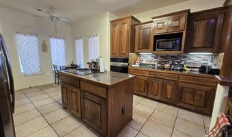 507 Oakwood Pl, Carlsbad, NM 88220