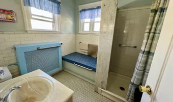 38 Prospect Pl, Bristol, CT 06010