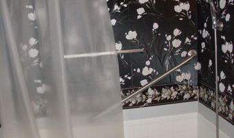 912 NE 10th Ave, Aberdeen, SD 57401