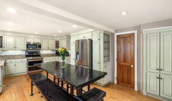 43 N Main St, Allentown, NJ 08501