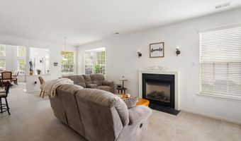 14 Vineyard Way, Barnegat, NJ 08005