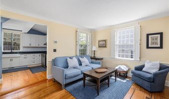 26 Thames St, Newport, RI 02840