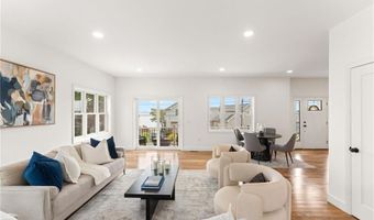 41 Burnett Rd, Warwick, RI 02889