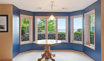 1703 S Le Homme Dieu Dr NE, Alexandria, MN 56308