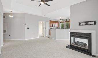 801 S GREENBRIER St 412, Arlington, VA 22204