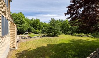 71 Phillips Ln, Glocester, RI 02814