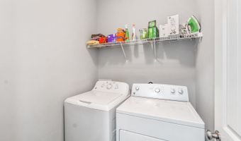 372 Highland Pointe Dr, Alto, GA 30510