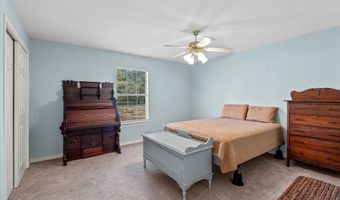 136 Scarborough Rd, Benton, LA 71006