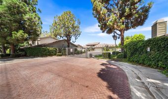 211 E Ponderosa Ln 10, Anaheim, CA 92802