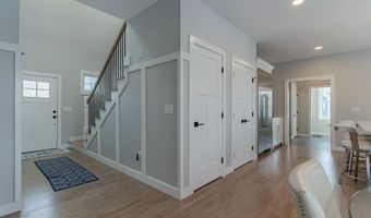 22 Sunrise Cir, Auburn, NH 03032