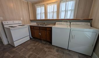 322 W 8th St, Bicknell, IN 47512