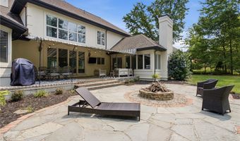 315 Glengarry Dr, Aurora, OH 44202