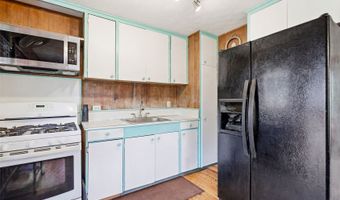 66-409 Paalaa Rd B, Haleiwa, HI 96712