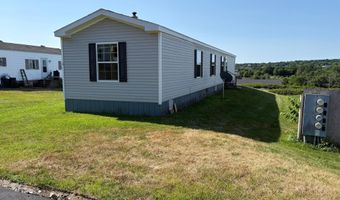 6 Daniel Dr, Belfast, ME 04915