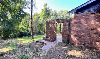 6 Windsor Cir, Anniston, AL 36207