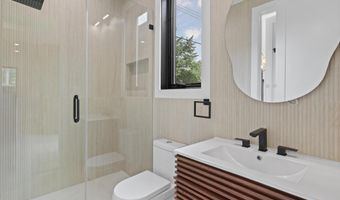2007 S JOYCE St, Arlington, VA 22202