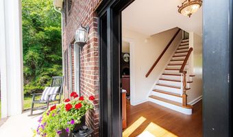 4894 GILBERT STATION Rd, Barboursville, VA 22923