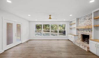 2002 Lynnwood Dr, Benton, AR 72015