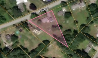 62 Fletcher Rd, Auburn, ME 04210