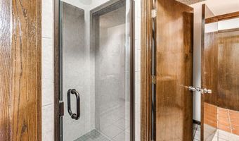 8104 Brownsville Ln, Bethany, OK 73008