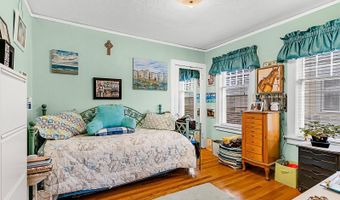 104 E 5TH Ave, Cheyenne, WY 82001