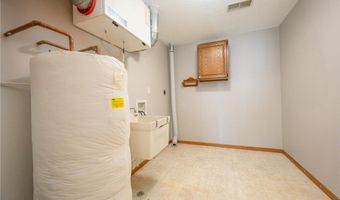 604 Pondhurst Dr, Amery, WI 54001