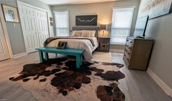 222 Shallowbrook Dr, Advance, NC 27006