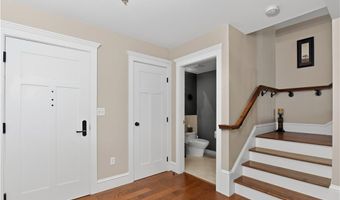1000 Chapel View Blvd 306, Cranston, RI 02920