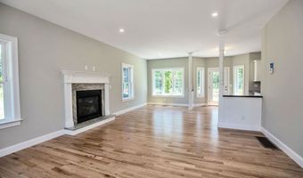 6 Eagle Perch Dr 14, Boscawen, NH 03303