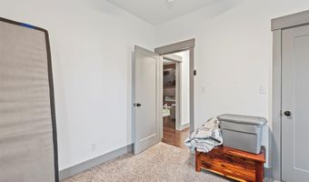 68 Pierce Rd, Albertville, AL 35951