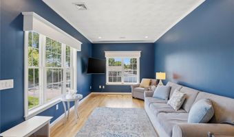 28 Fairview Ave, Cumberland, RI 02864