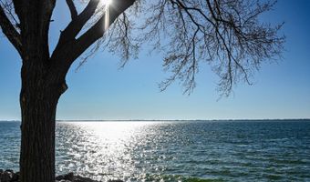 198 W Lake Dr, Arlington, SD 57212