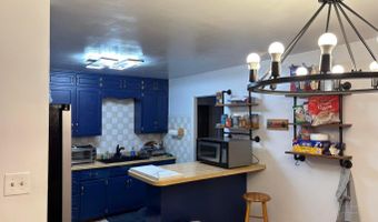 825 Palomas Dr SE, Albuquerque, NM 87108