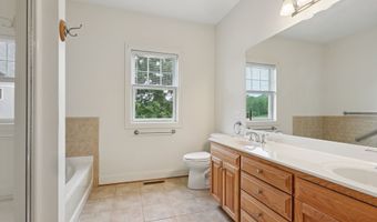 752 Matthews St, Bristol, CT 06010