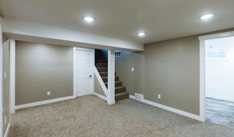 1106 Omaha St, Belle Fourche, SD 57717