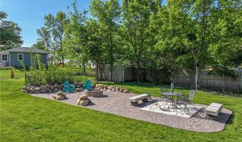 102 Ross Gdn NW, Alexandria, MN 56308