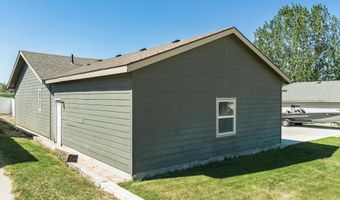 490 Snowflake St, American Falls, ID 83211