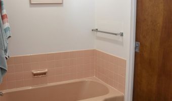 26 Woodland Dr, Barre, VT 05641