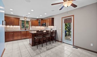 939 Barberry Cir, Amherst, OH 44001
