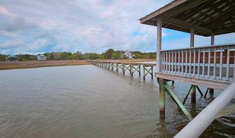 7919 Pelican Bay Dr, Awendaw, SC 29429